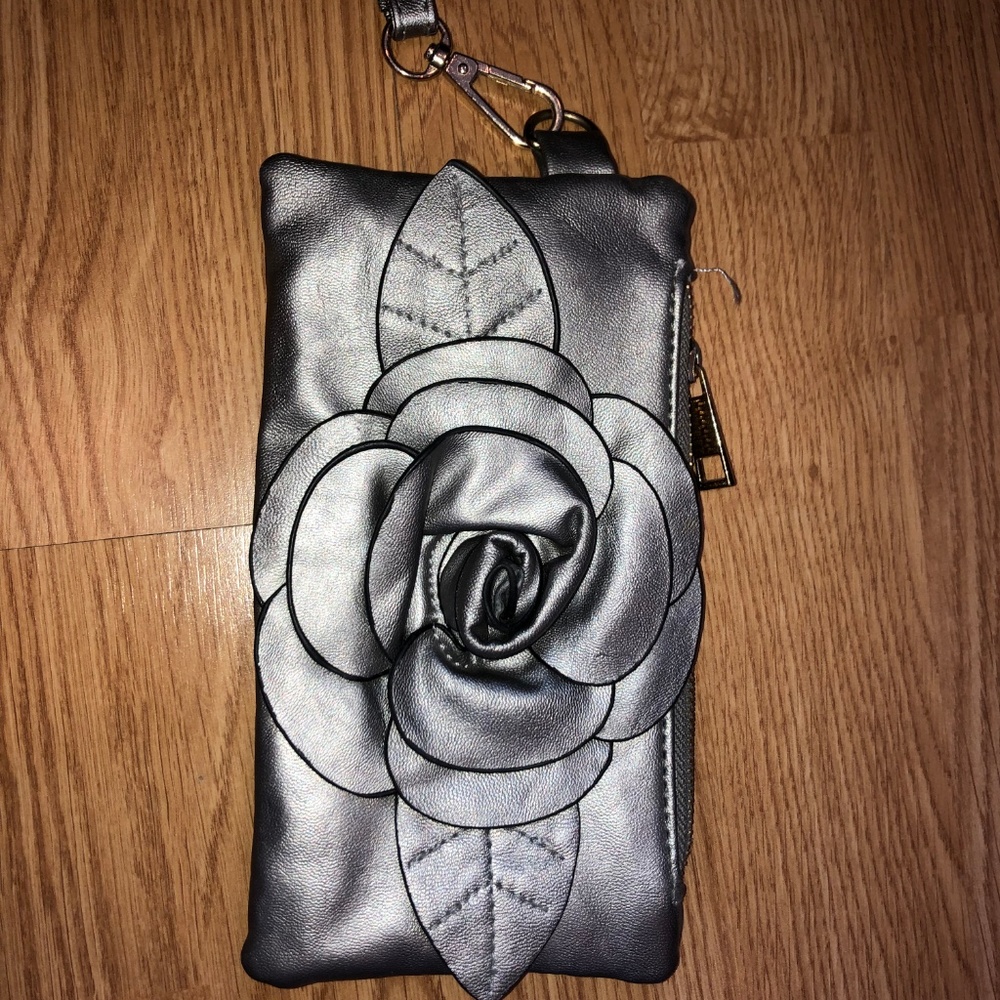 wristlet